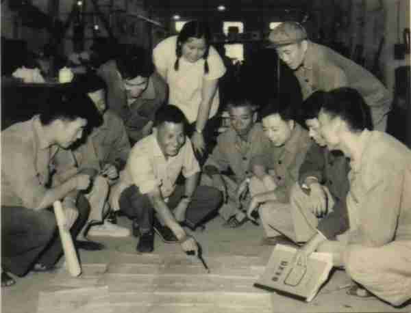 走进初心地·（1951—1960）东郊记忆：新中国第一支黑白显像管在这里诞生