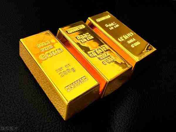 全球央行狂买黄金！对普通人来说，黄金是一个好的投资选择吗？