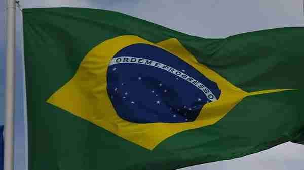 中方送上大礼后，巴西没让人失望，向美元霸权挥出重拳