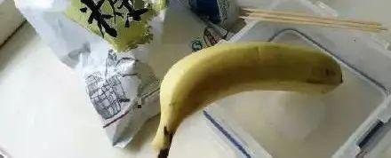 最近流行的冻香蕉！据说好吃到“六亲不认”