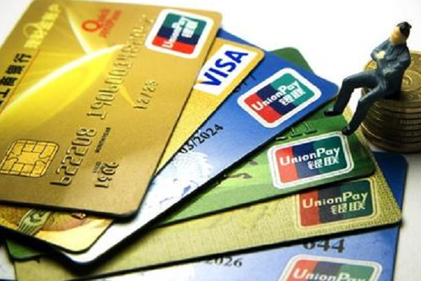 信用卡前脚还上，后脚就给降额，是什么原因？你都知道吗？