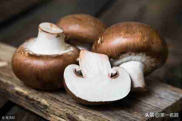 大厨教你做鲜菌炒香菇最好吃做法，鲜香味美，清淡少油，一看就会