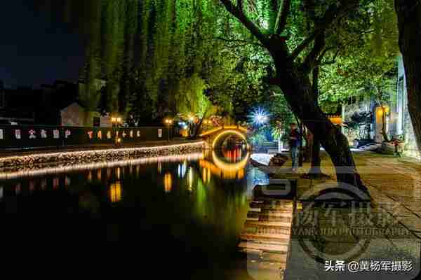 浙江最为个性的江南古镇，地处太湖南岸，700多年历史夜色撩人