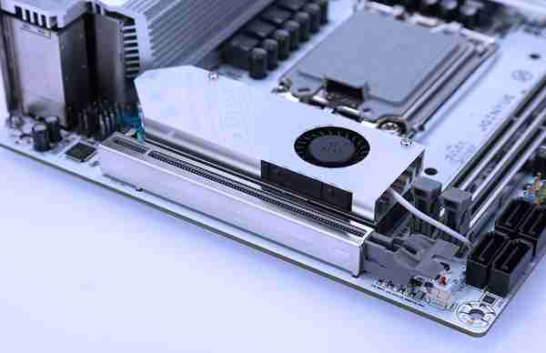 低成本高性能ITX装机，国产精粤B660I主板搭配12代酷睿i5装机分享